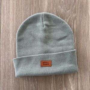 🍀 Levi's Green Beanie